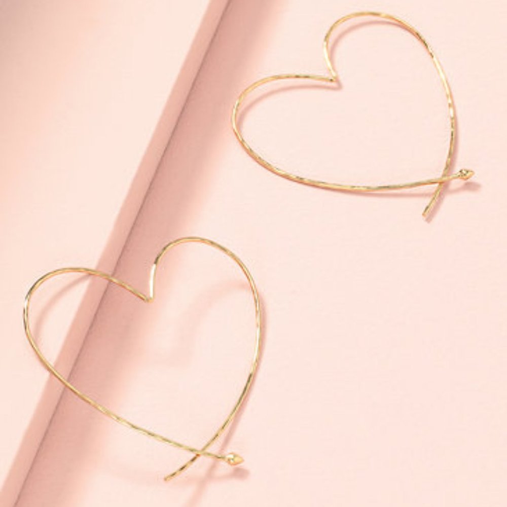 Stella & Dot Hammered Heart Hoops (Gold)